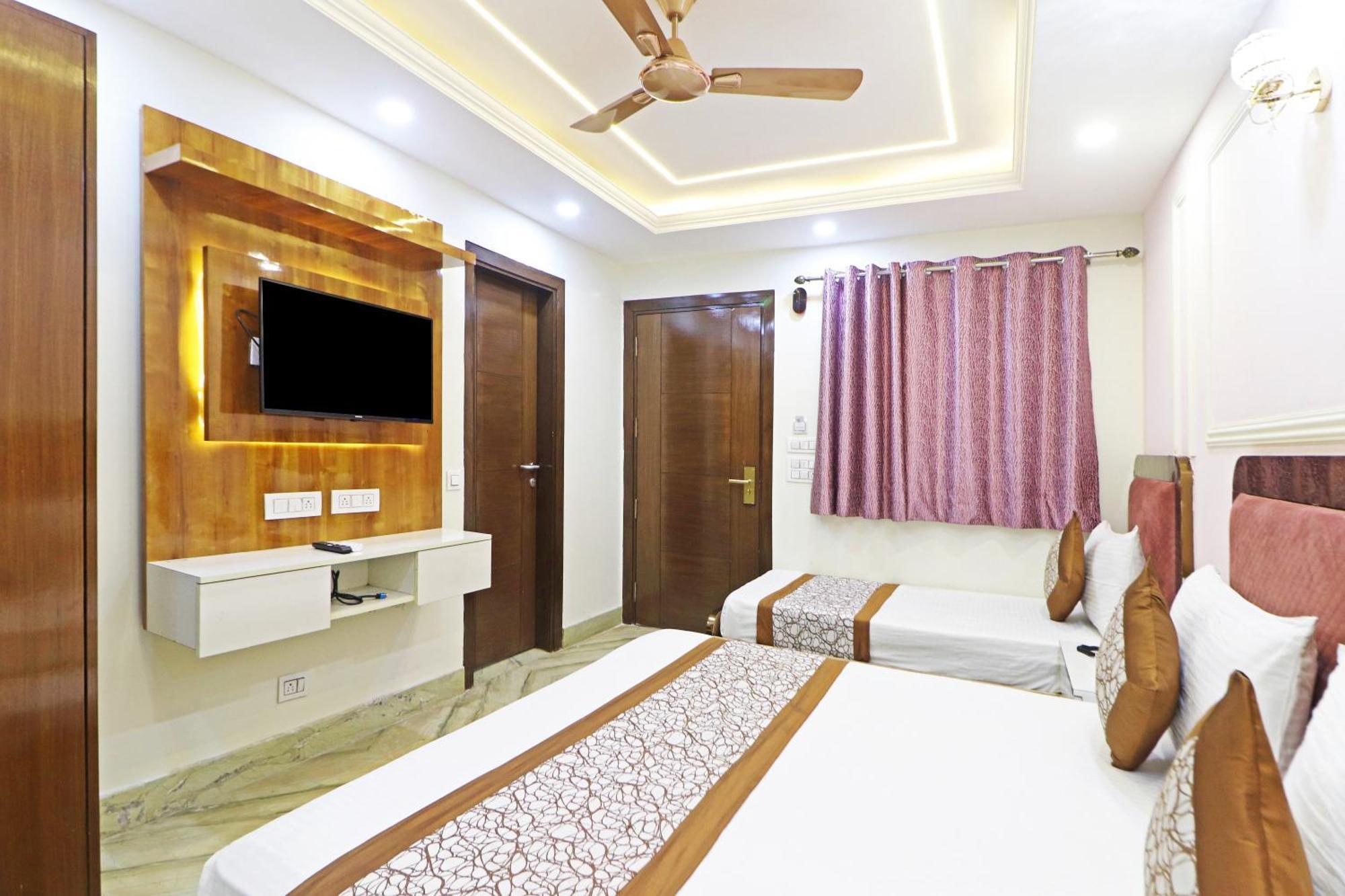 Hotel Samrat Residency 10 Mints Walking Distance Nizamuddin Railway Station Új-Delhi Kültér fotó