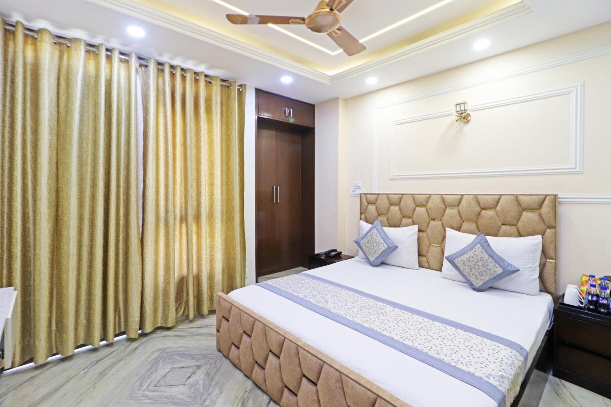 Hotel Samrat Residency 10 Mints Walking Distance Nizamuddin Railway Station Új-Delhi Kültér fotó